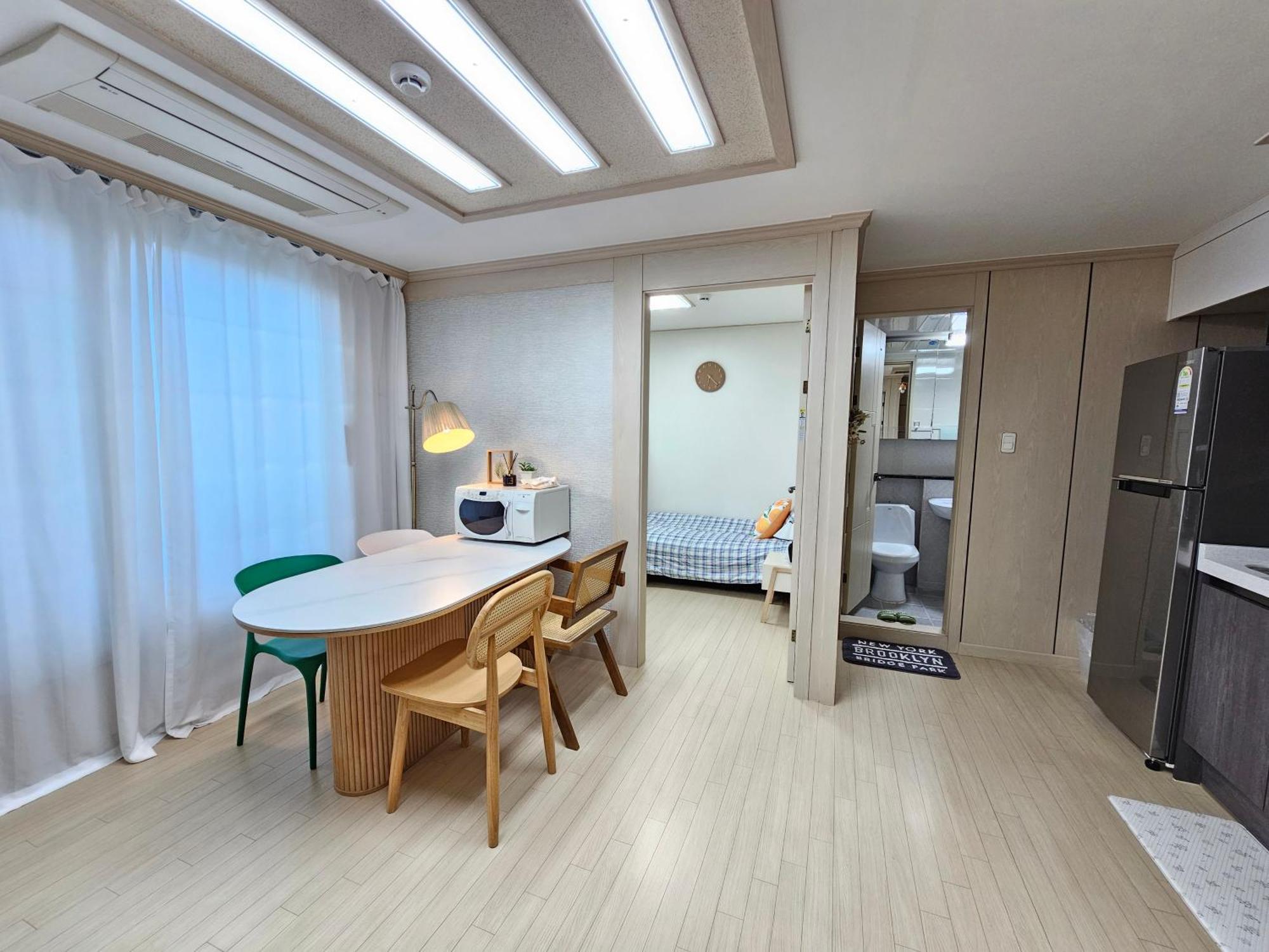 My Comfortable Second House Apartemen Seoul